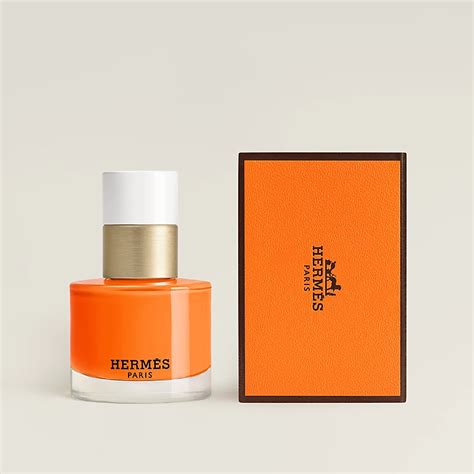 les mains Hermes orange box